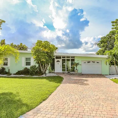 5670 Williams Dr. - M Villa